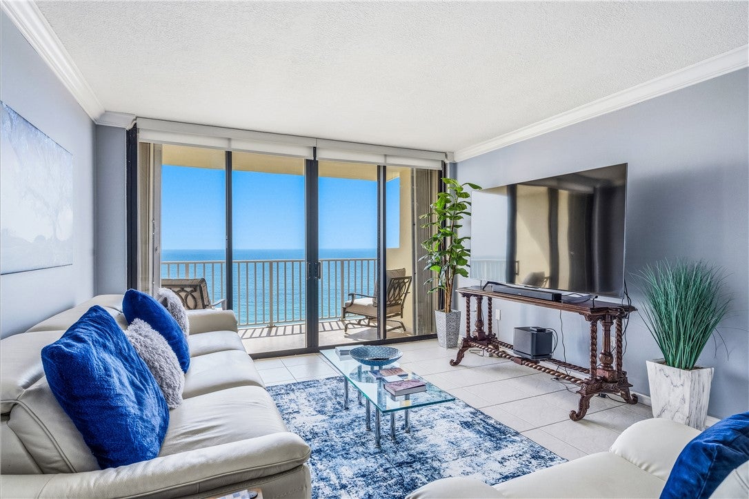 3200 N Highway A1a 1105, Hutchinson Island