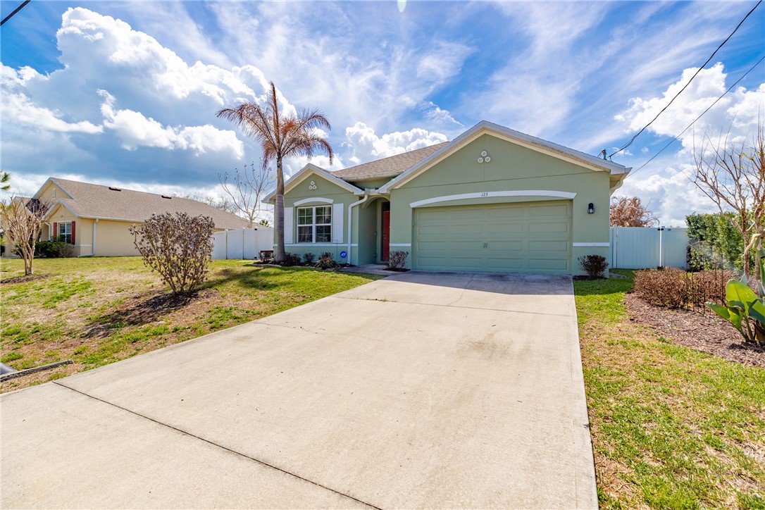 123 Larchmont Terrace