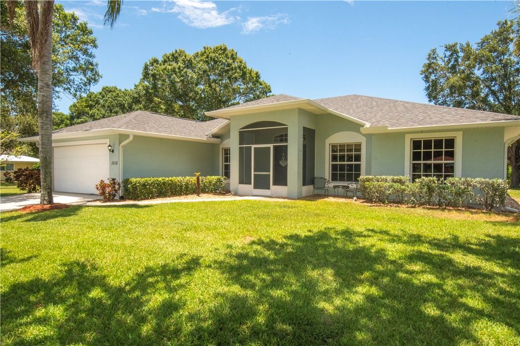 Photo of 1018 Persian Lane, Sebastian, FL 32958 (MLS # 289047)
