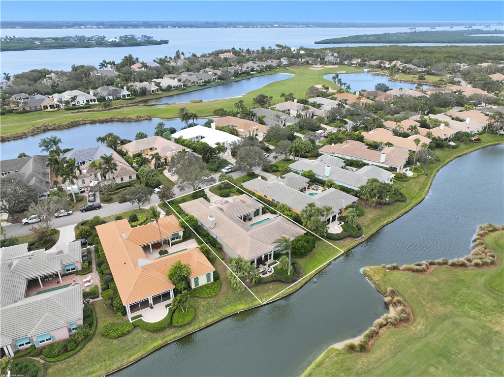 817 Pembroke Court