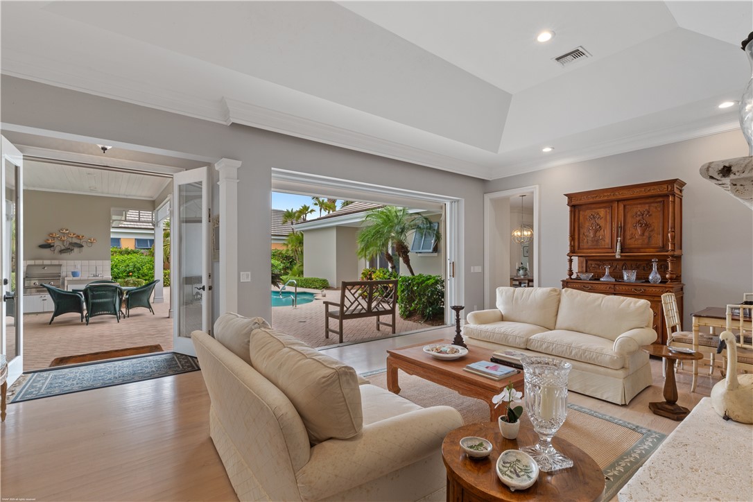 817 Pembroke Court