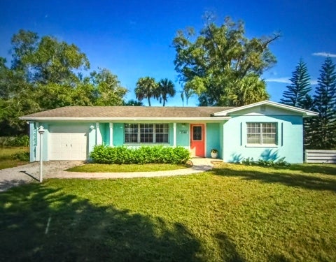 2046 50th Avenue, Vero Beach, FL 32966
