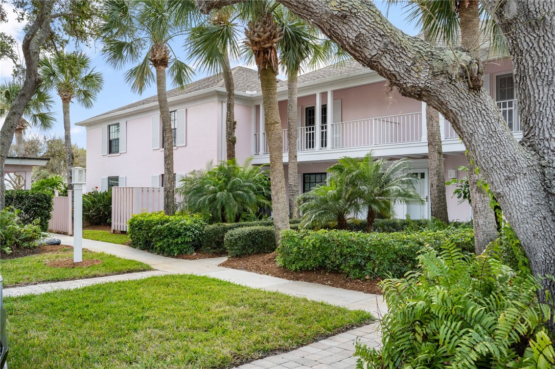 300 Harbour Drive 201-E