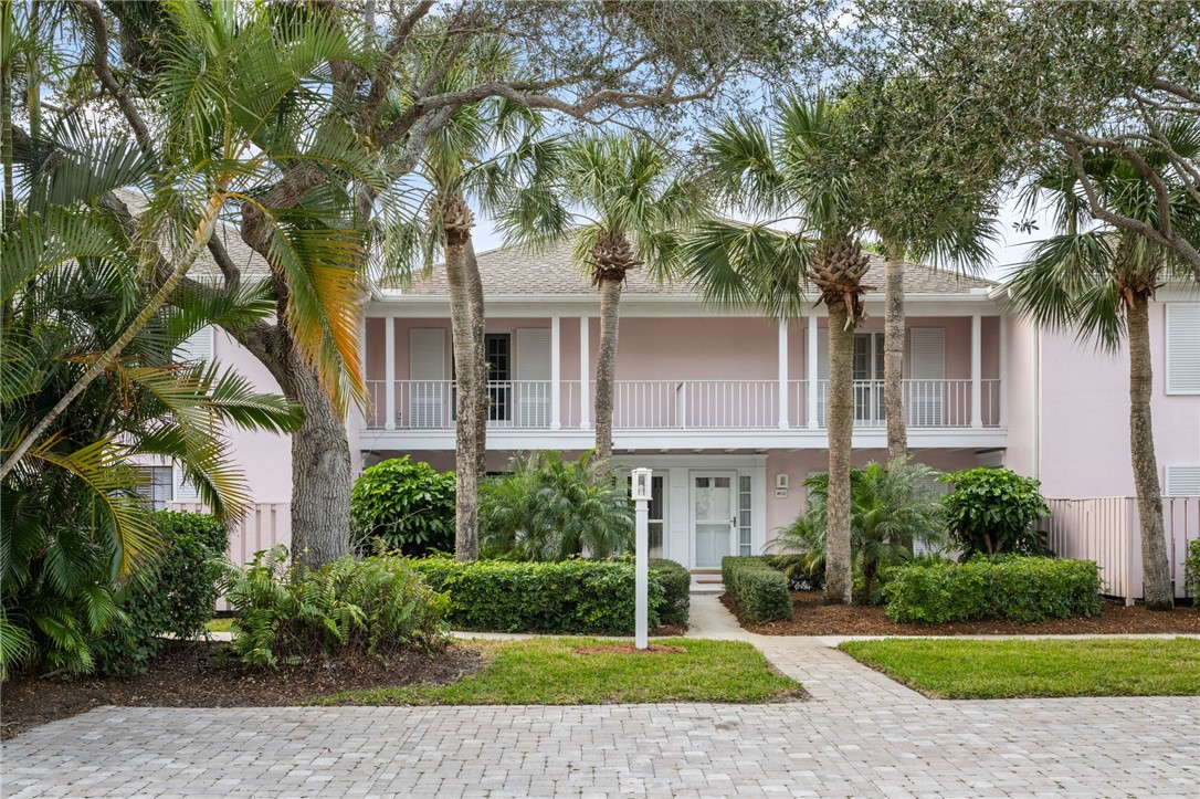 300 Harbour Drive 201-E