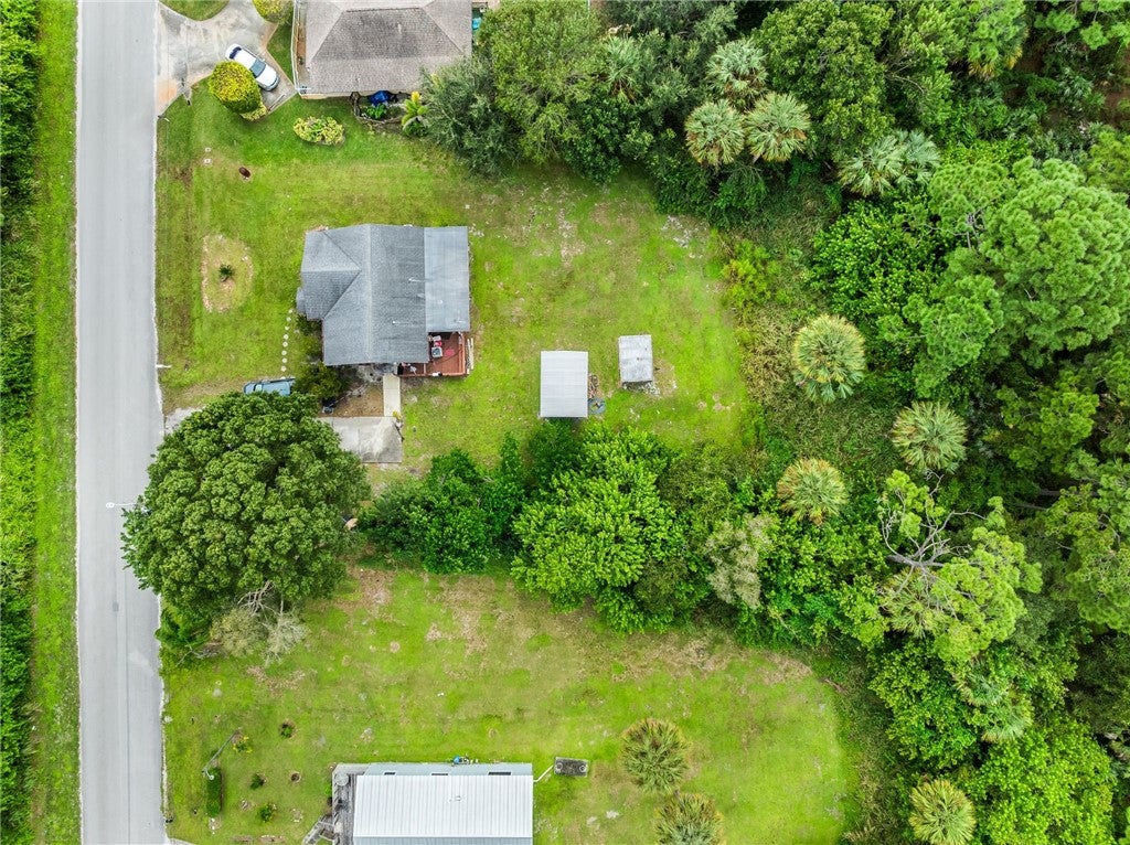 915 9th Court SW