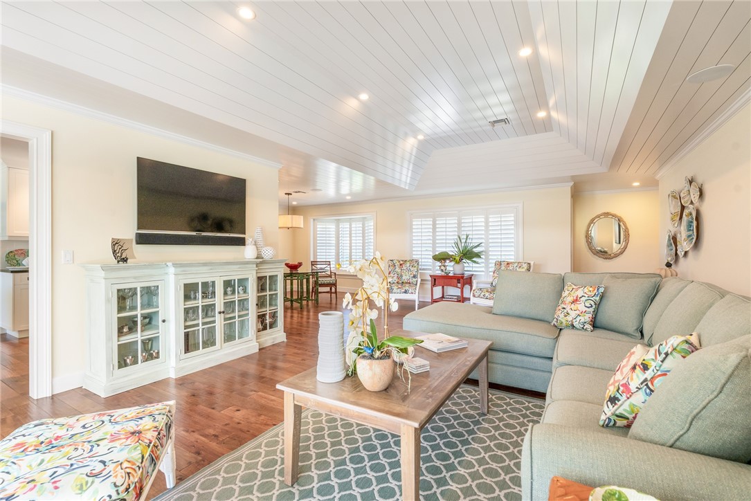 516 Honeysuckle Lane