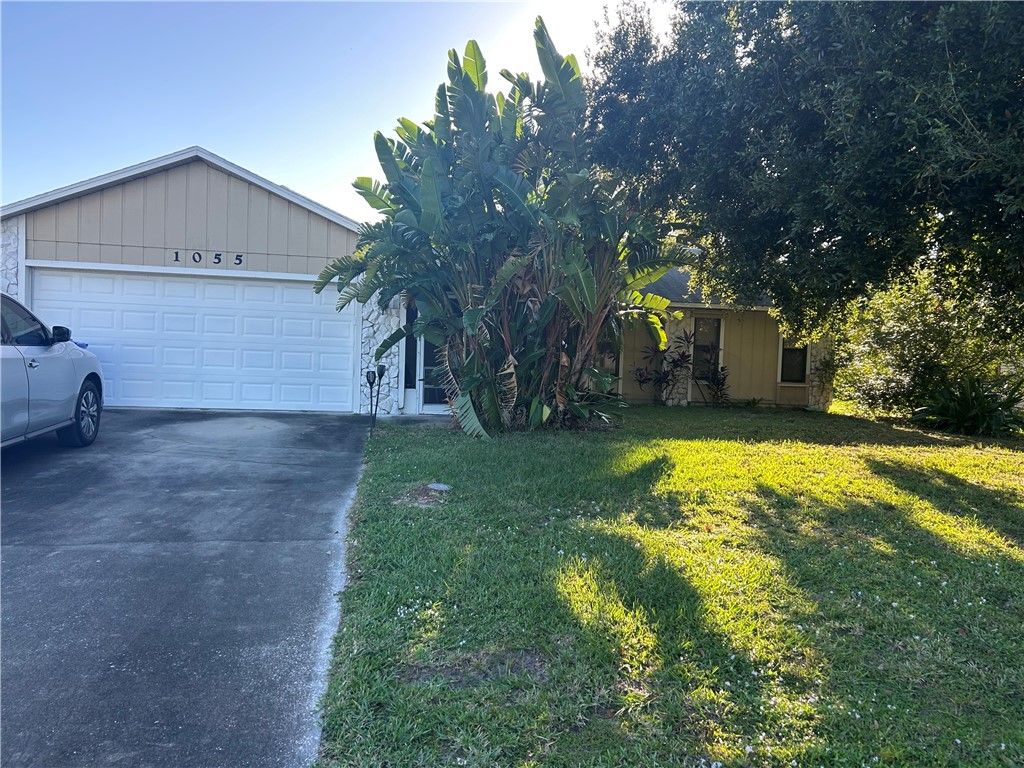 Photo of 1055 Barber Street, Sebastian, FL 32958 (MLS # 292112)
