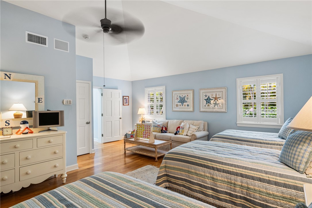 Vero Beach, Florida 32963, United States, 5 Bedrooms Bedrooms, ,6 BathroomsBathrooms,Residential,Active,28243