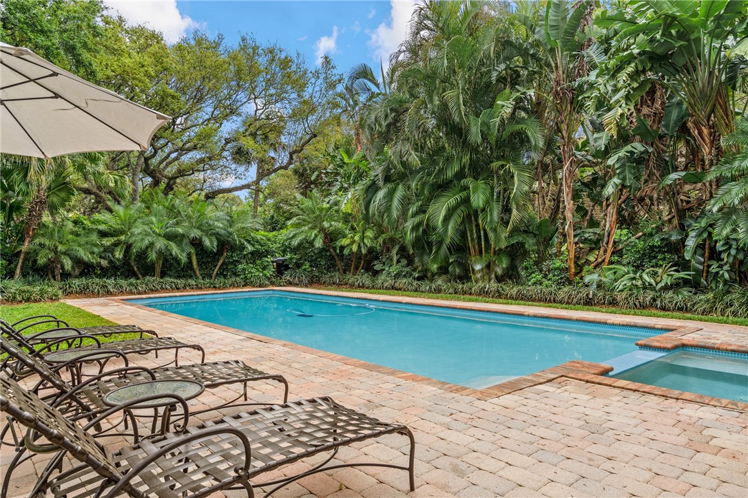 Vero Beach, Florida 32963, United States, 5 Bedrooms Bedrooms, ,6 BathroomsBathrooms,Residential,Active,28243