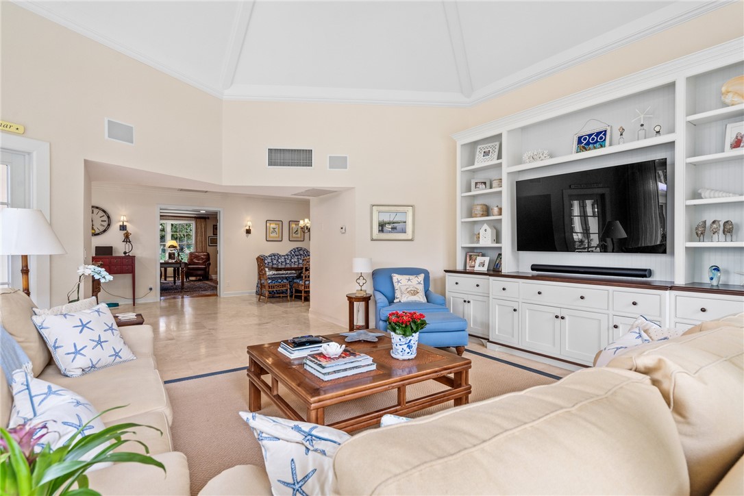 Vero Beach, Florida 32963, United States, 5 Bedrooms Bedrooms, ,6 BathroomsBathrooms,Residential,Active,28243