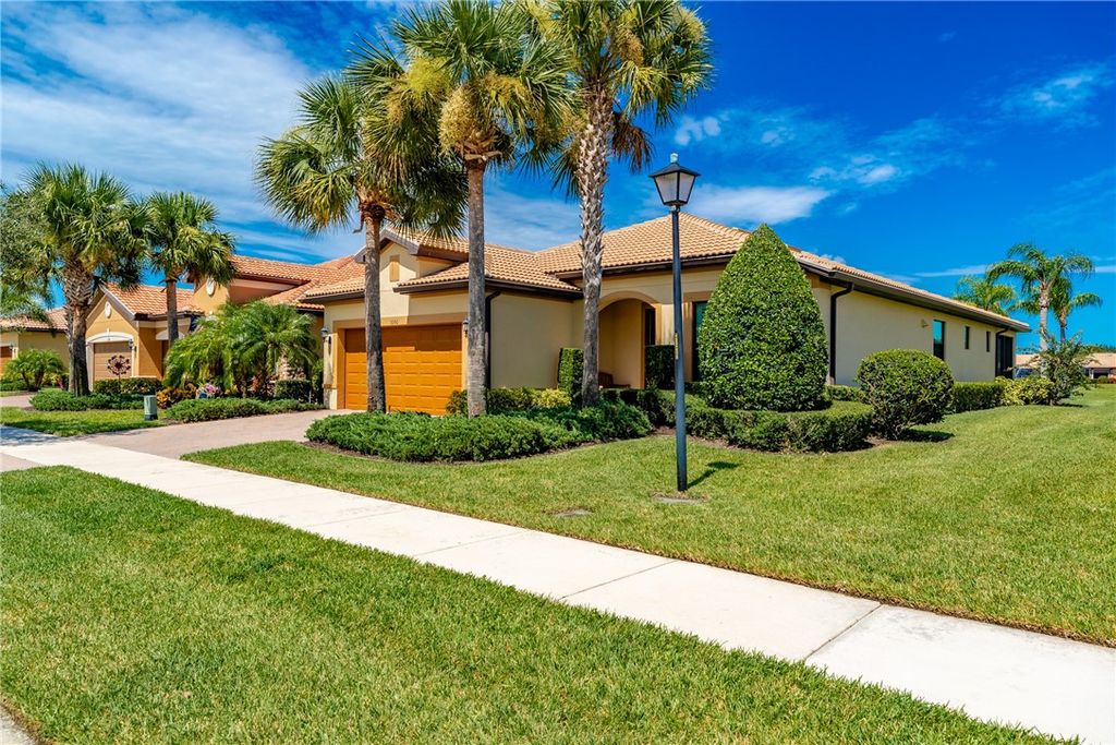 Photo of 5356 Antigua Circle, Vero Beach, FL 32967 (MLS # 291083)