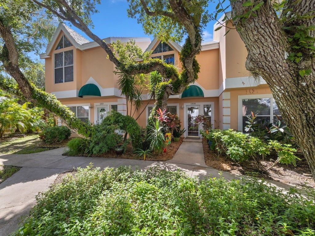 Photo of 1308 Coral Park Lane #104, Vero Beach, FL 32963 (MLS # 291809)