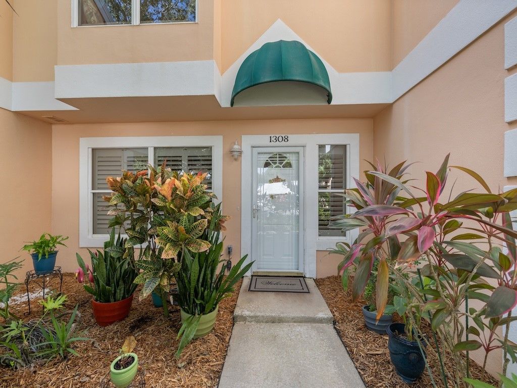 Photo of 1308 Coral Park Lane #104, Vero Beach, FL 32963 (MLS # 291809)