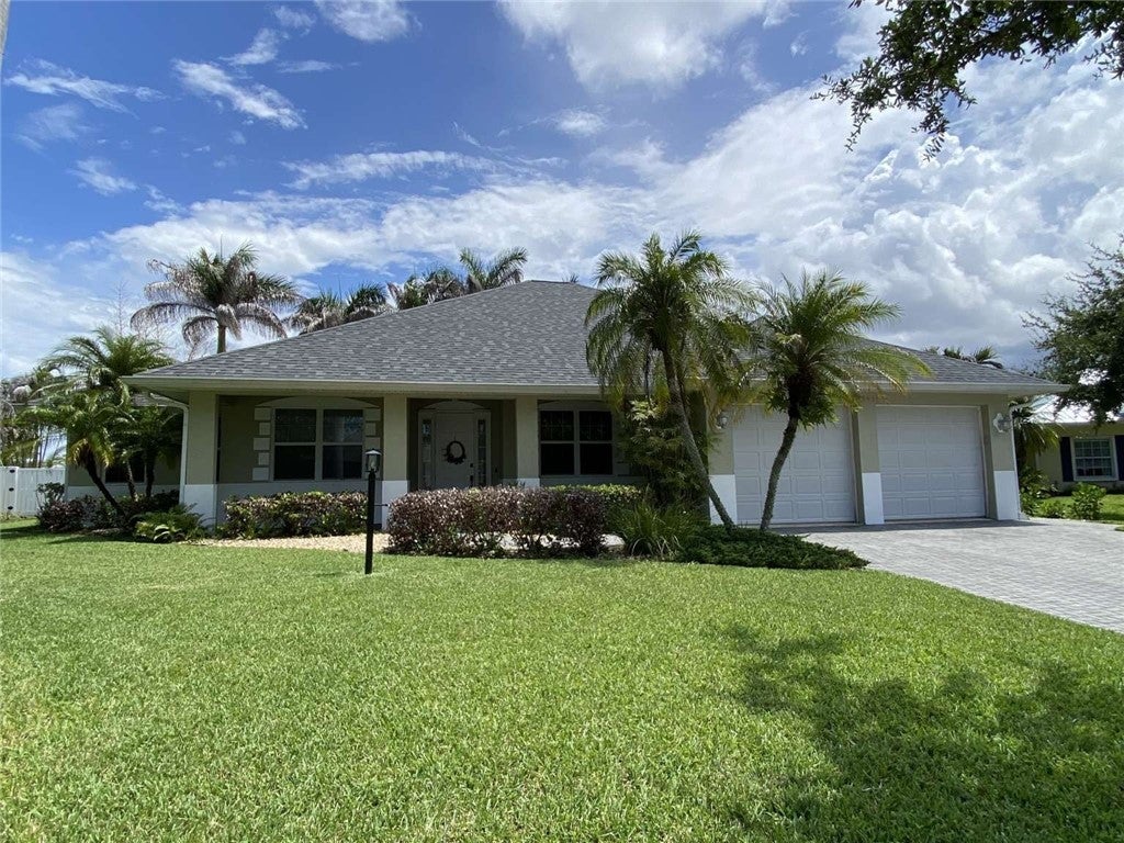 4895 Pheasant Lane Sw, Vero Beach