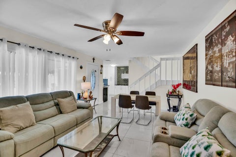 360 S Waverly Place 6a, Vero Beach, FL 32960