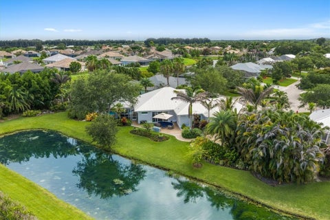 1090 Quail Court Sw, Vero Beach, FL 32968