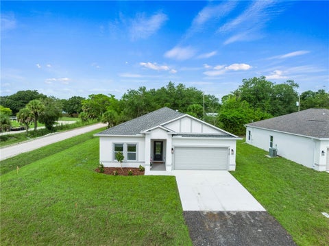 8115 104th Avenue, Vero Beach, FL 32967