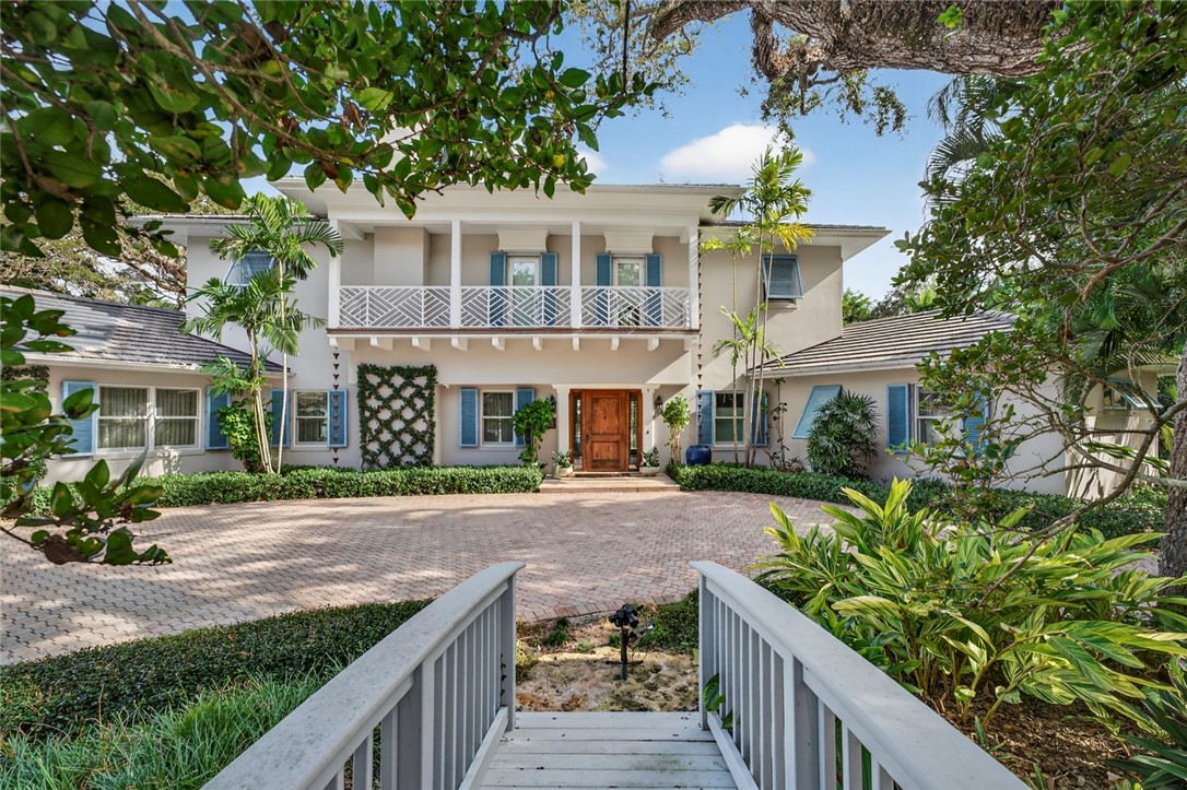 Photo 1 of 34 — 2010 Club Drive, Vero Beach, FL 32963
