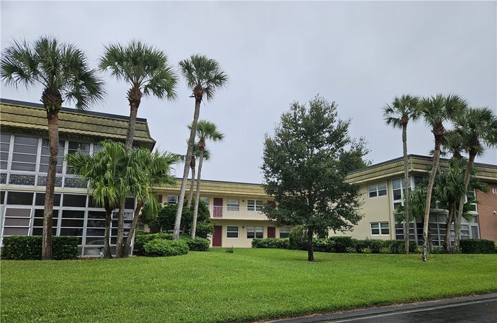 Photo 1 of 34 — 41 Vista Gardens Trail 205, Vero Beach, FL 32962