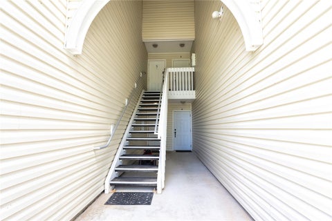 1915 Westminster Circle 17-5, Vero Beach, FL 32966