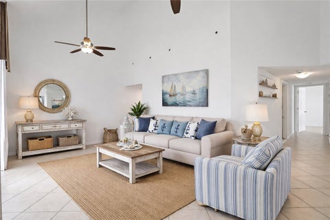 1915 Westminster Circle 17-5, Vero Beach, FL 32966