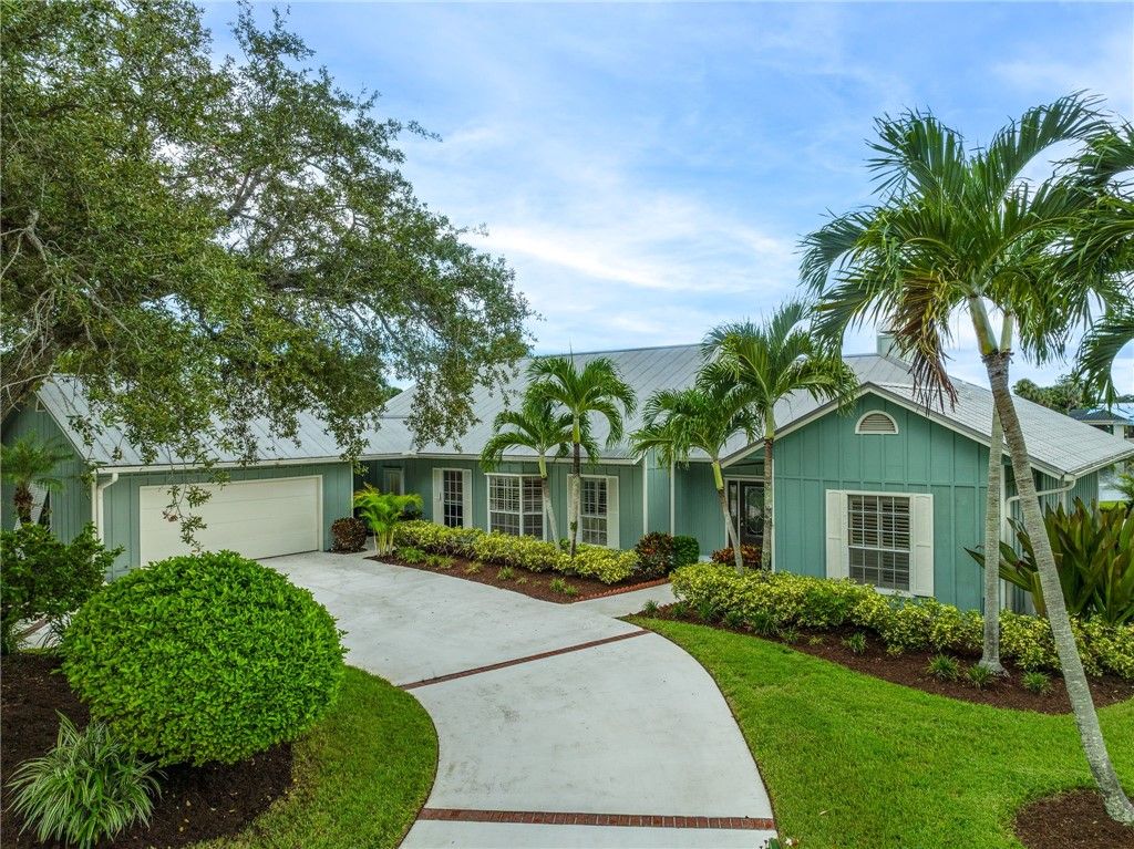 Photo of 38 Cache Cay Drive, Vero Beach, FL 32963 (MLS # 291060)
