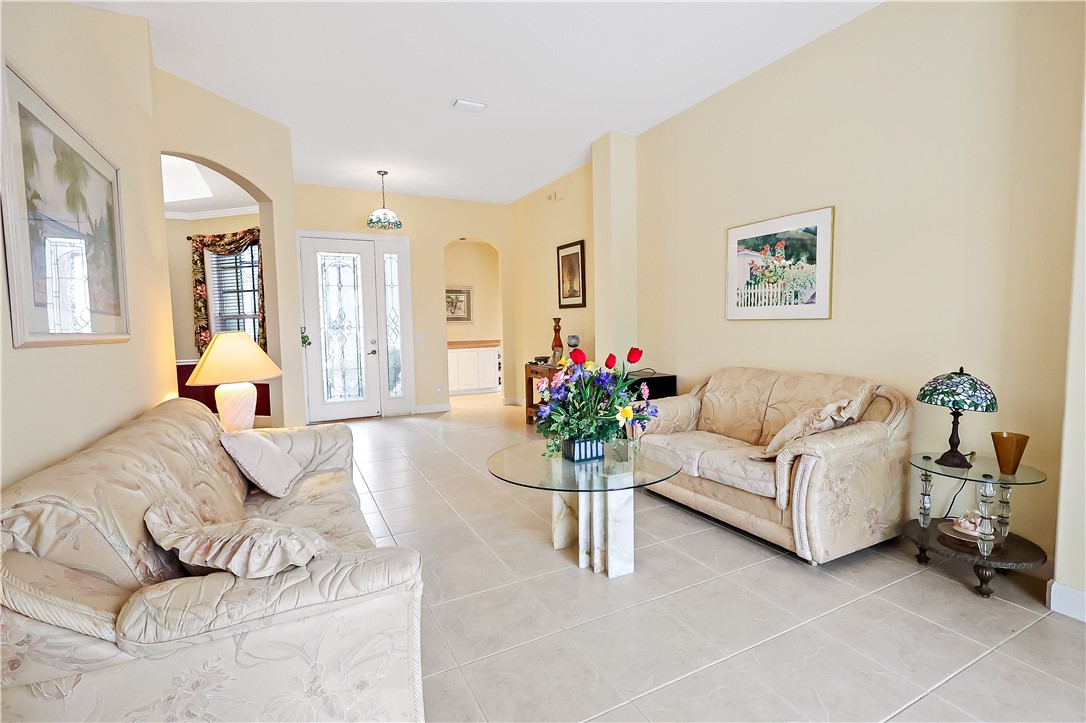 4196 Abington Woods Circle