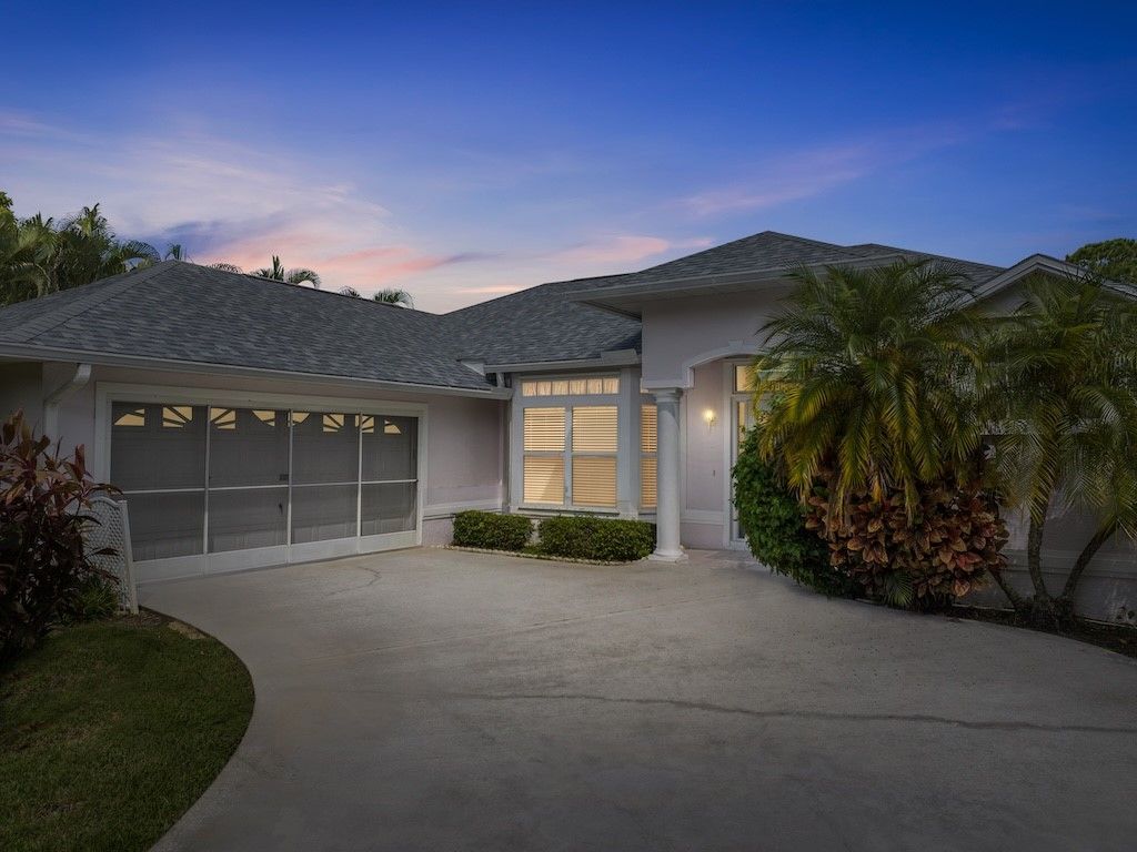 Photo of 1253 George Street, Sebastian, FL 32958 (MLS # 290905)