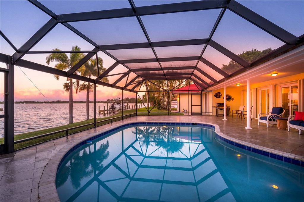 Photo of 4 Sailfish Road, Vero Beach, FL 32960 (MLS # 291368)