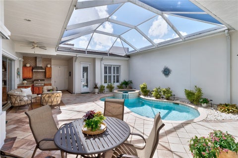 8487 Oak Leaf Lane 8, Indian River Shores, FL 32963