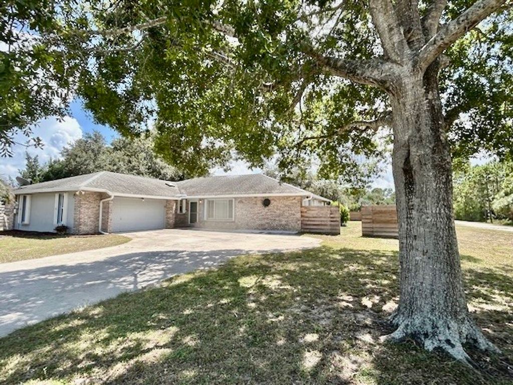 Photo of 7971 135th Street, Sebastian, FL 32958 (MLS # 290554)