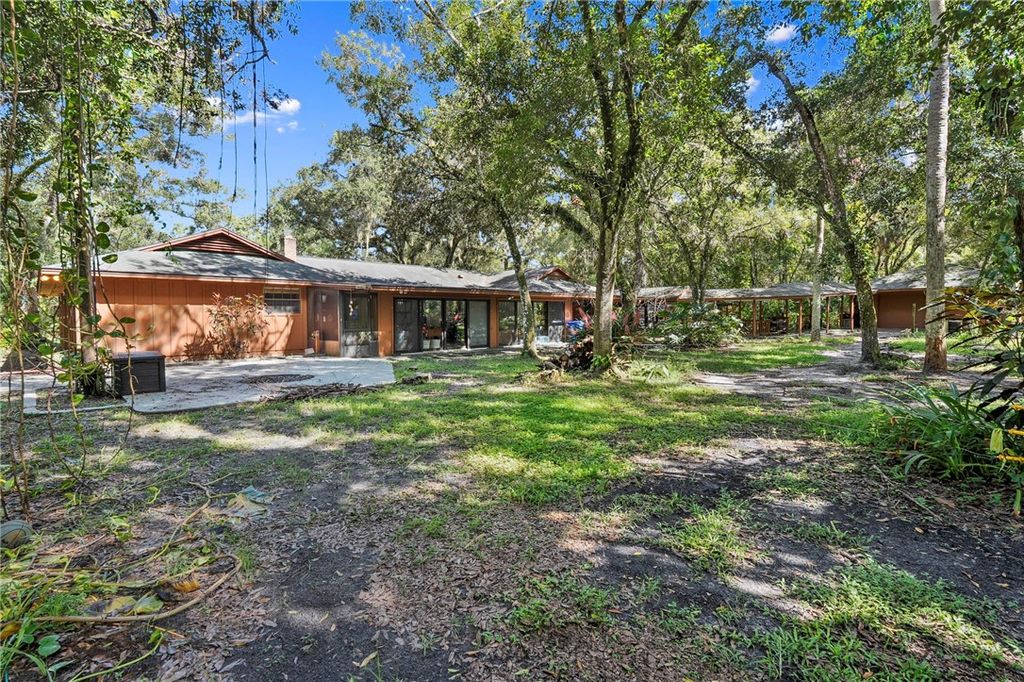 Photo of 3350 25th Street SW, Vero Beach, FL 32968 (MLS # 291485)