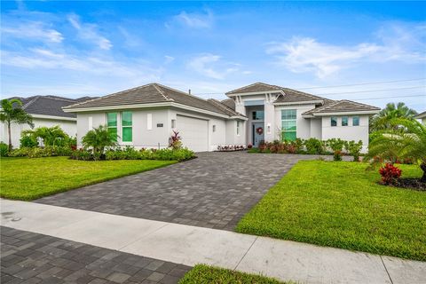5733 Bent Pine Square Vero Beach FL 32967
