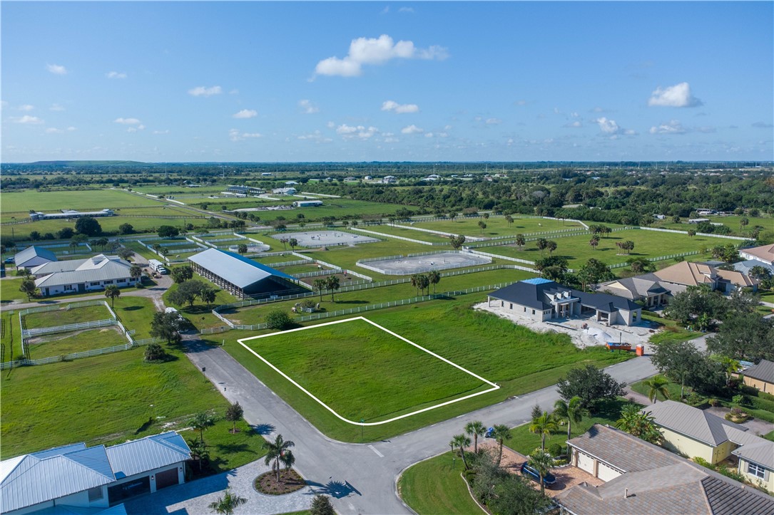 7623 S Polo Grounds Lane