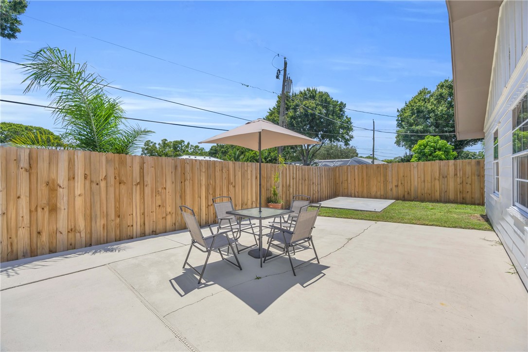 Vero Beach, Florida 32960, United States, 4 Bedrooms Bedrooms, ,2 BathroomsBathrooms,Residential,Active,196369