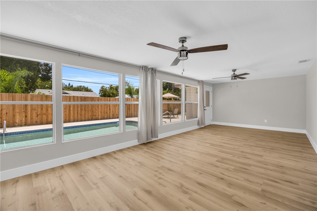 Vero Beach, Florida 32960, United States, 4 Bedrooms Bedrooms, ,2 BathroomsBathrooms,Residential,Active,196369