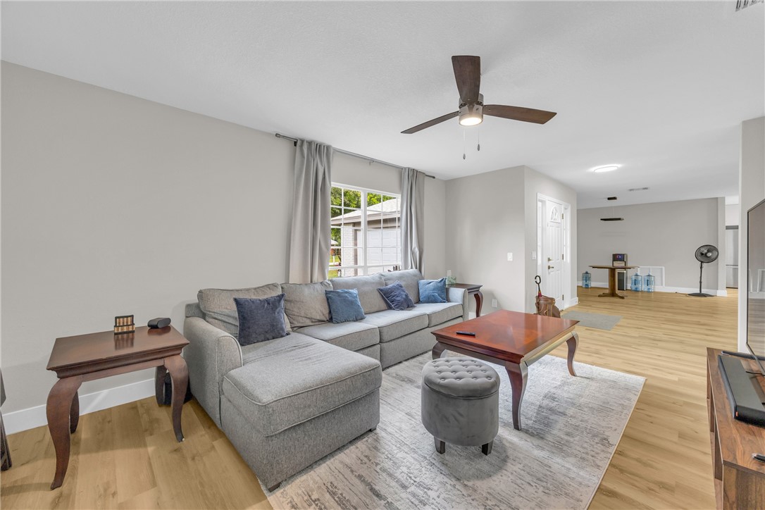 Vero Beach, Florida 32960, United States, 4 Bedrooms Bedrooms, ,2 BathroomsBathrooms,Residential,Active,196369