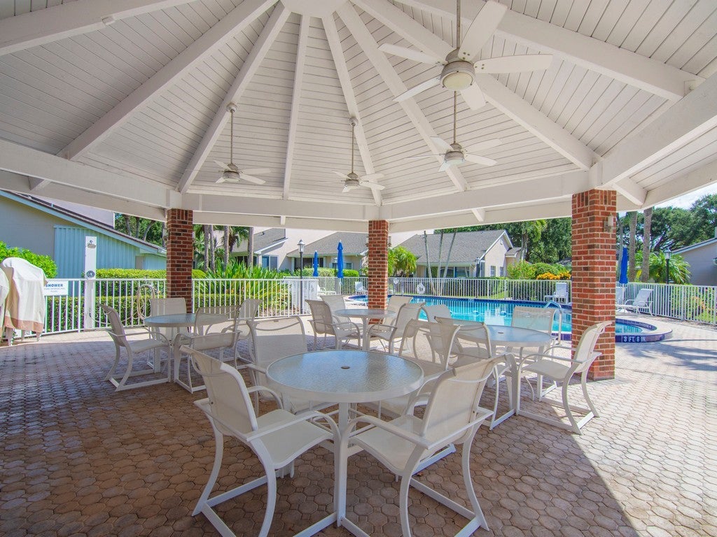 215 Park Shores Circle 215B