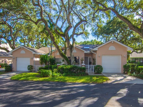 215 Park Shores Circle 215b, Indian River Shores, FL 32963