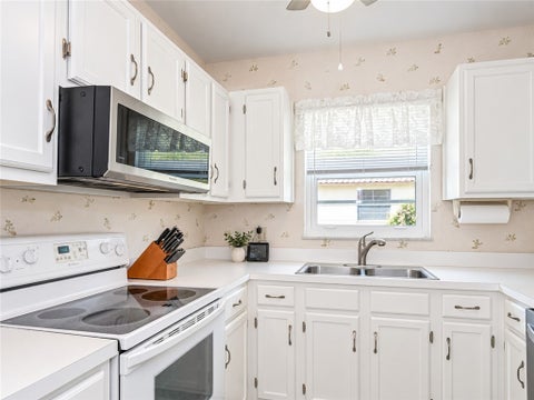 1 Vista Palm Lane 207, Vero Beach, FL 32962