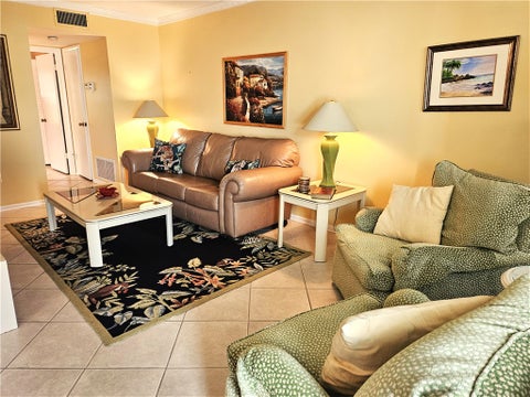 6 Vista Palm Lane 103, Vero Beach, FL 32962
