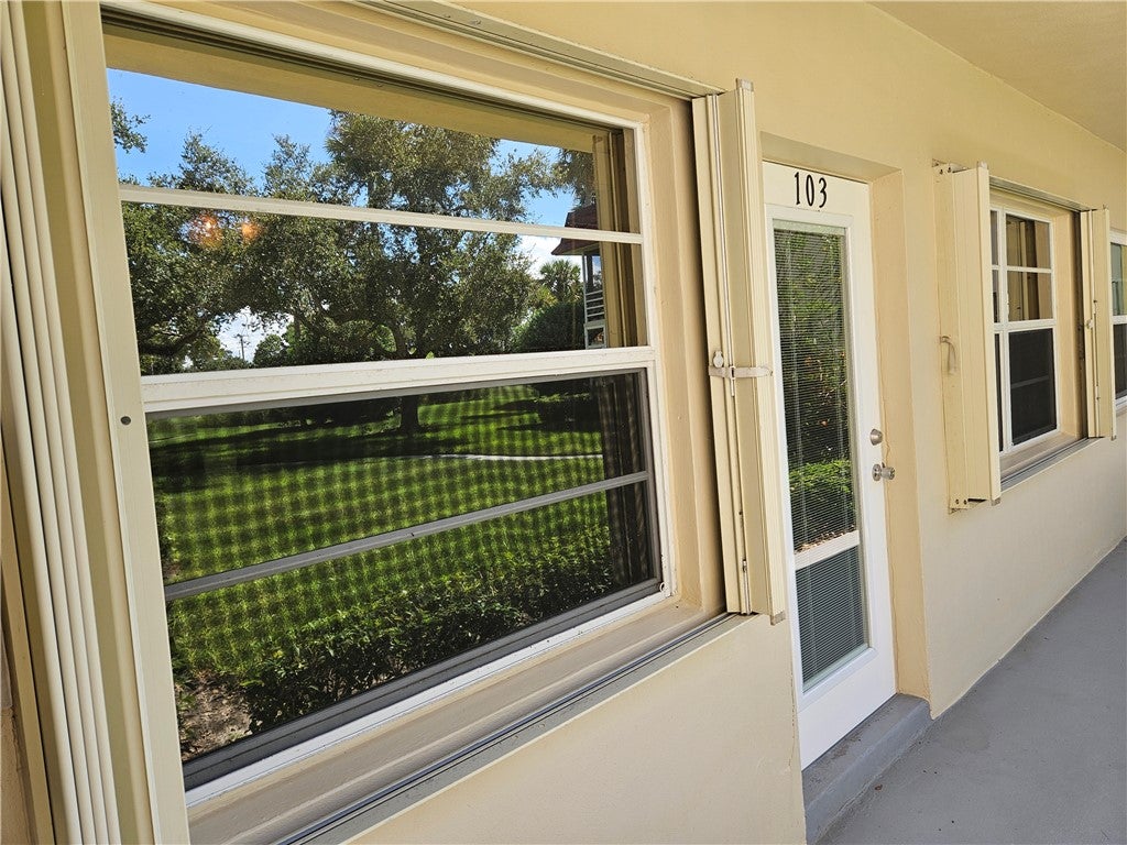 6 Vista Palm Lane 103