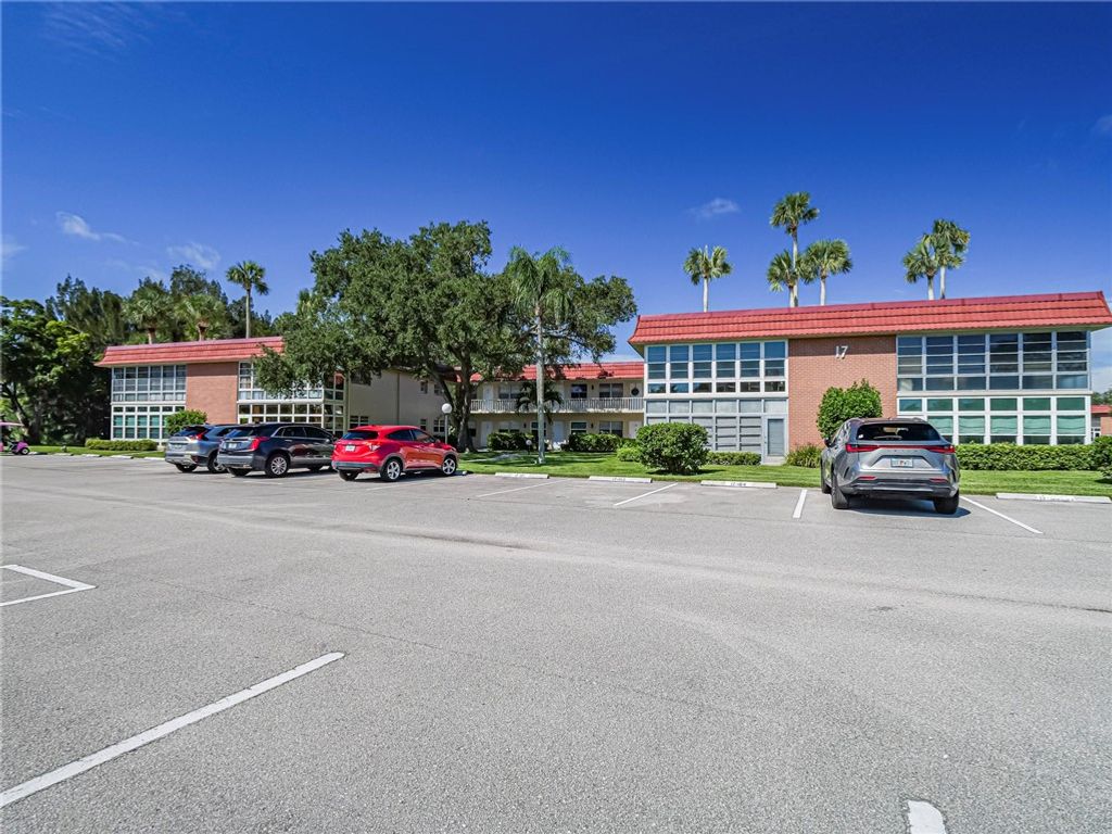 Photo of 17 Vista Palm Lane #201, Vero Beach, FL 32962 (MLS # 291013)