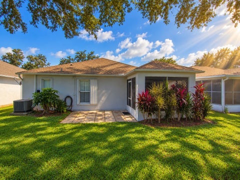 1001 E 13th Square, Vero Beach, FL 32960