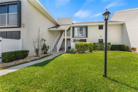 3209 S Lakeview Circle 8202, Hutchinson Island, FL 34949