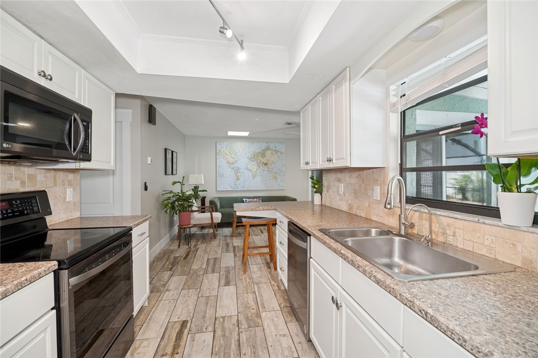 Indialantic, Florida 32903, United States, 4 Bedrooms Bedrooms, ,2 BathroomsBathrooms,Residential,Active,123358