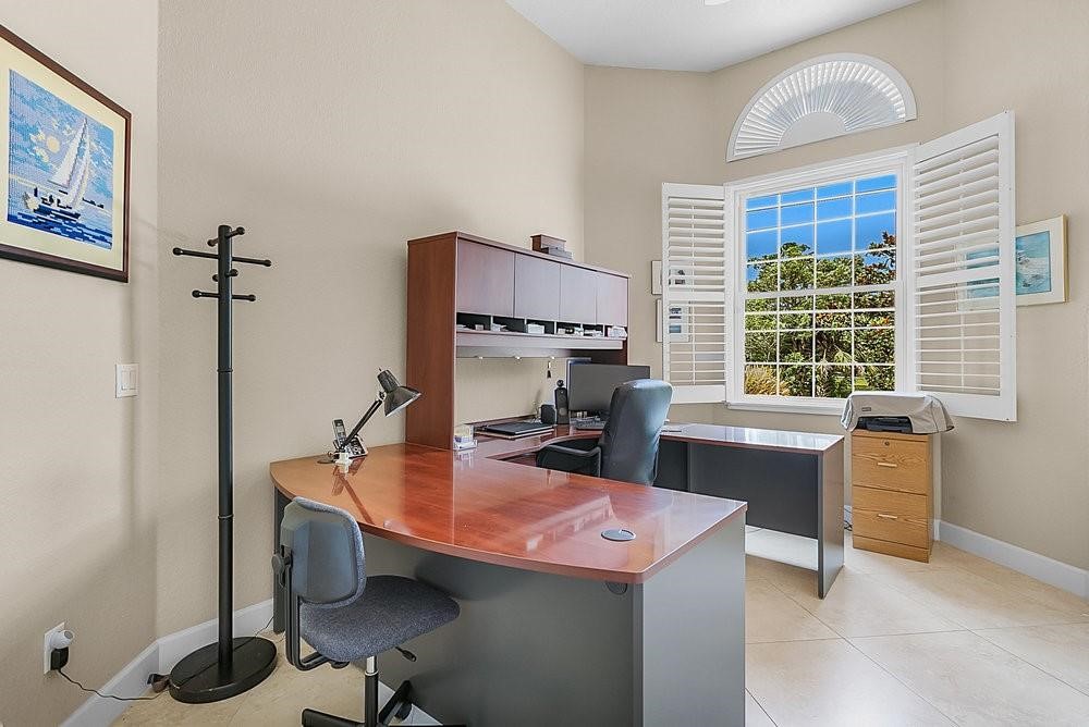 Fellsmere, Florida, 32948, United States, 6 Bedrooms Bedrooms, ,5 BathroomsBathrooms,Residential,Active,1863540