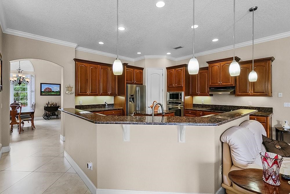 Fellsmere, Florida, 32948, United States, 6 Bedrooms Bedrooms, ,5 BathroomsBathrooms,Residential,Active,1863540