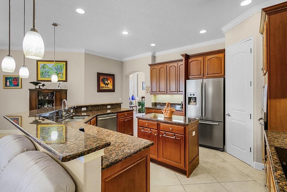Fellsmere, Florida, 32948, United States, 6 Bedrooms Bedrooms, ,5 BathroomsBathrooms,Residential,Active,1863540