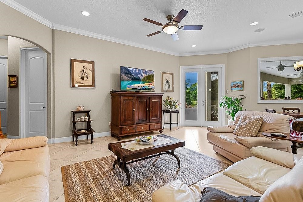 Fellsmere, Florida, 32948, United States, 6 Bedrooms Bedrooms, ,5 BathroomsBathrooms,Residential,Active,1863540